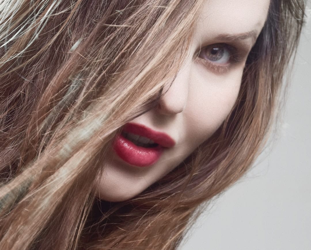口紅のシミを完璧に落とす！プロが教える効果的な染み抜き方法