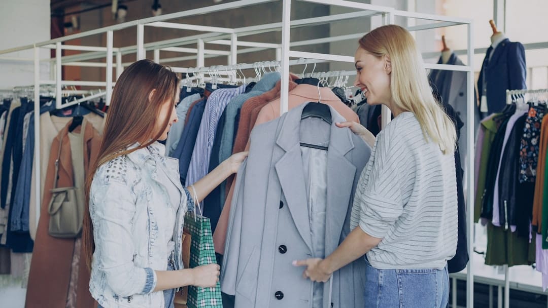 コートのクリーニング時期を見極める！失敗しないタイミングと頻度の完全ガイド